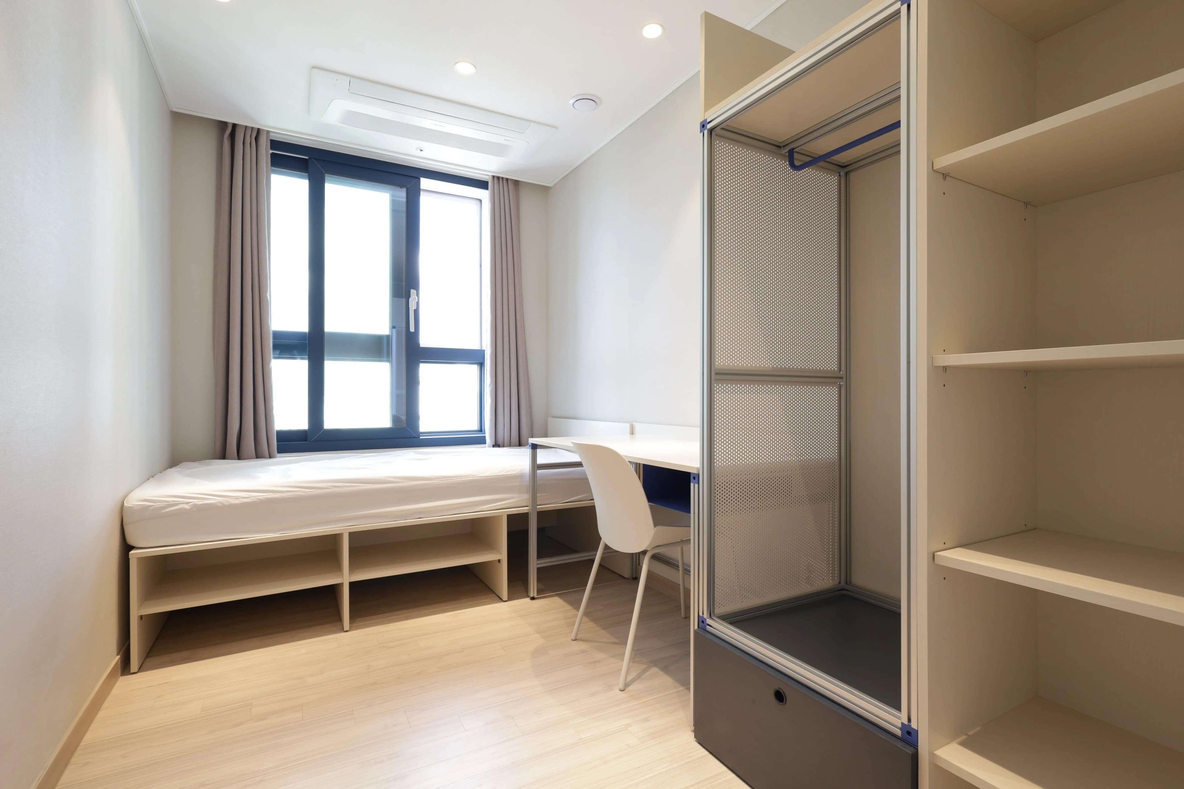 room_4