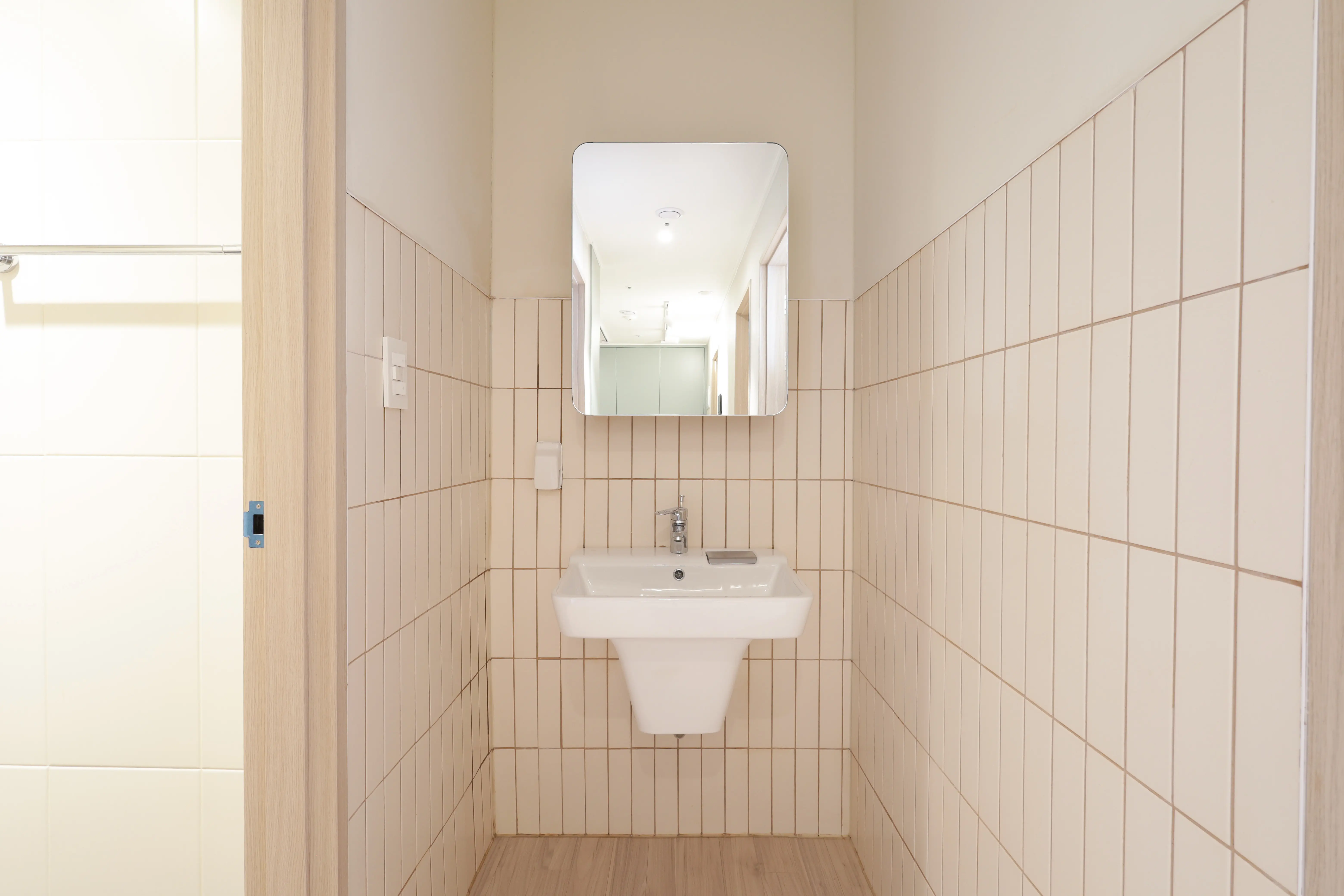 room_25