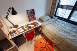room_32