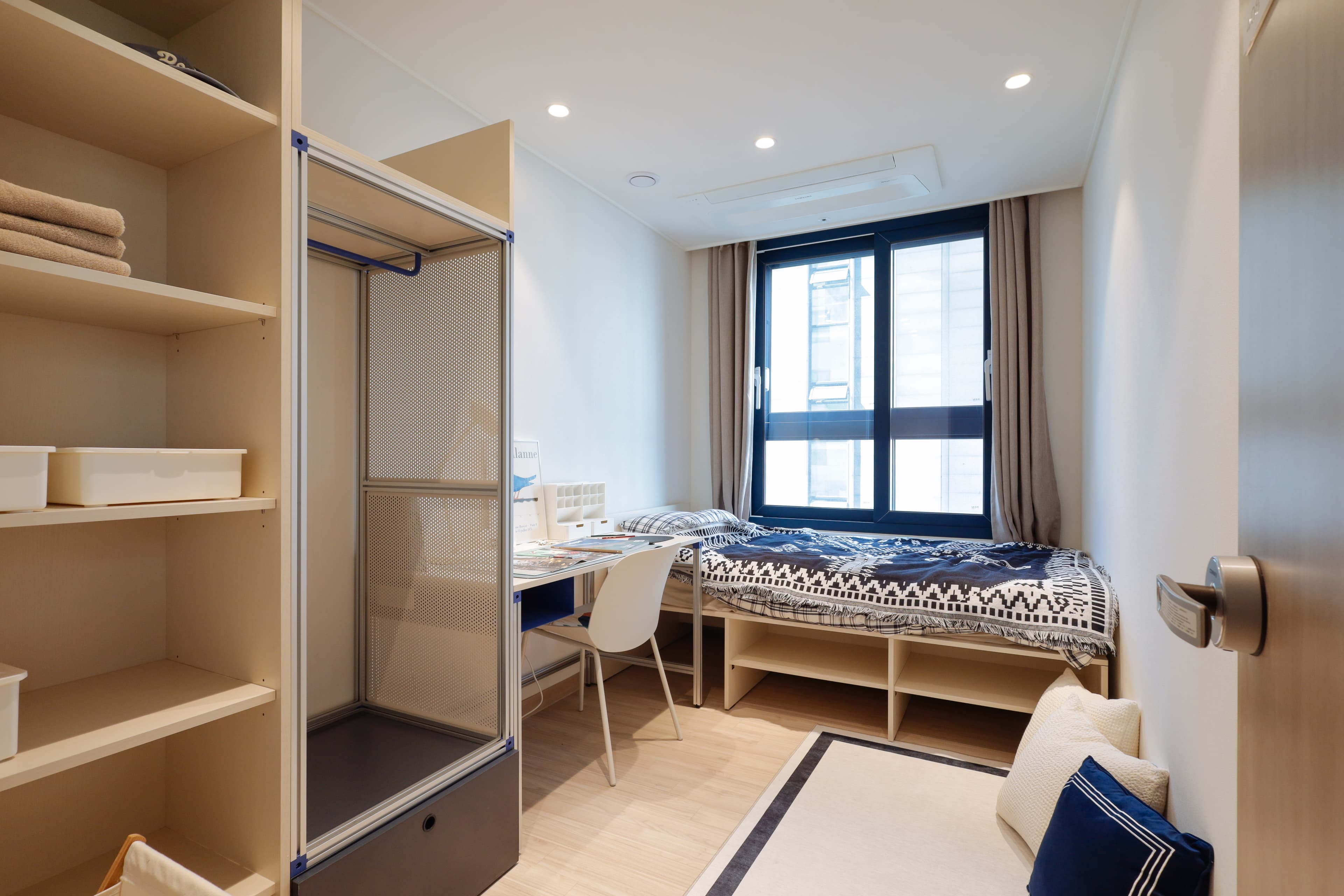 room_33