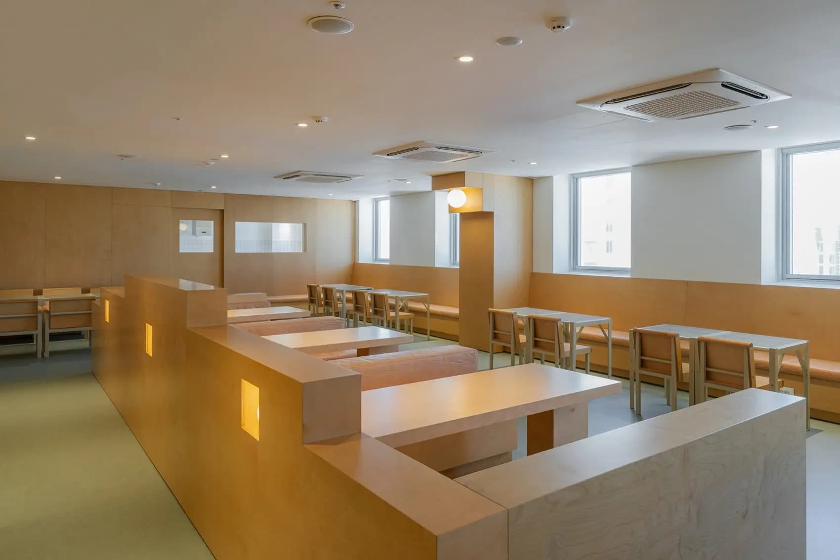 Kitchen & Canteen